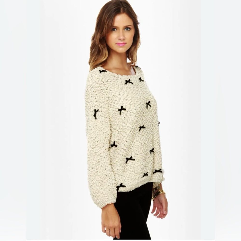 Cream Sparkle Sweater Size Medium